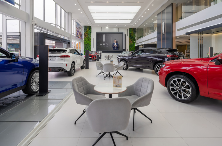 ����Դ��܇4S��չʾ�d